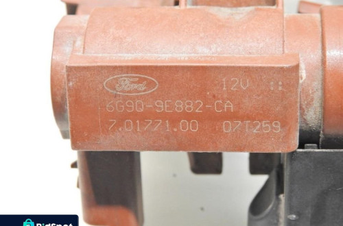 ZAWÓR PODCIŚNIENIA VOLVO V50 2.0 D 6G9Q-9E882-CA