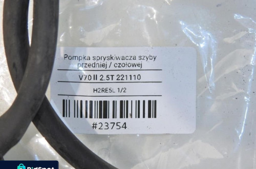 POMPKA SPRYSKIWACZA SZYBY CZOŁOWEJ VOLVO V70 II