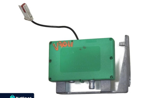 WZMACNIACZ ANTENY VOLVO V70 II 9459222