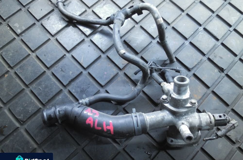VW GOLF IV 1.9 TDI OBUDOWA TERMOSTATU 038121133A AUDI VW SEAT SKODA POSIADAM 2 SZT