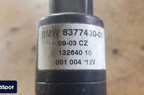 BMW E60E 61 POMPKA SPRYSKIWACZY XENON 8377430