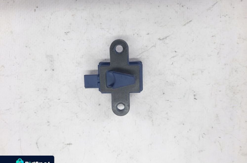 Mercedes W212 Sensor Czujnik Uderzenia A2128205026