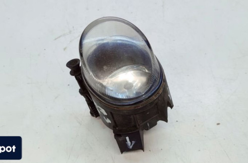 HALOGEN LEWY PRZÓD AUDI A3 8P A4 B7 8E0941699C USZKODZONY