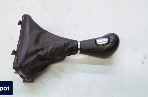 MIESZEK GAŁKA BIEGÓW AUDI A4 B8 A5 AUTOMAT 8K1713139A TAH