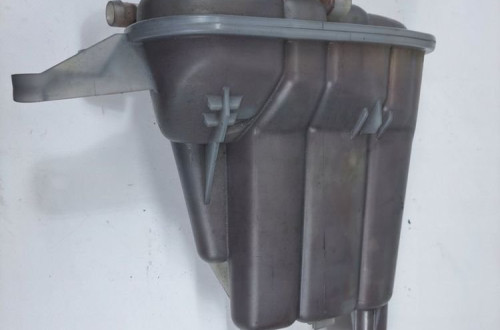 ZBIORNICZEK WYRÓWNAWCZY AUDI Q5 8R 8K0121403H