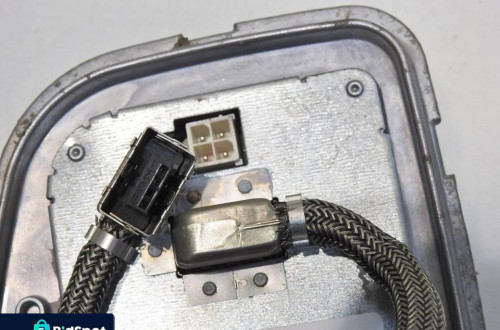 PRZETWORNICA XENON VOLVO V50 LIFT 1307329209