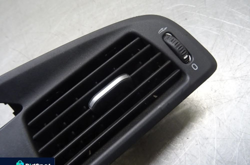 VOLVO S60 LIFT 2.4B KRATKA NAWIEWU ŚRODKOWA 3409374