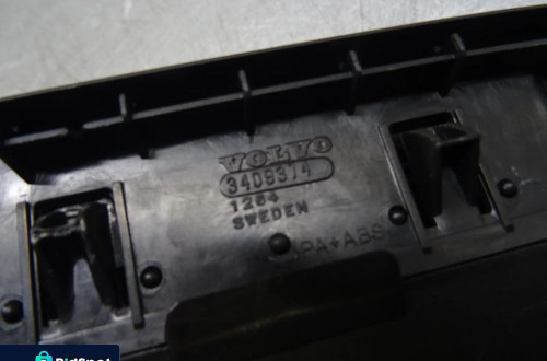 VOLVO S60 LIFT 2.4B KRATKA NAWIEWU ŚRODKOWA 3409374