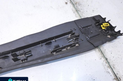 KANAŁ OSŁONA PRZEWODÓW PALIWA VOLVO V70 III