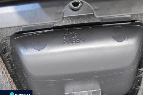 DYWAN PODŁOGA BAGAŻNIKA VOLVO V70 II