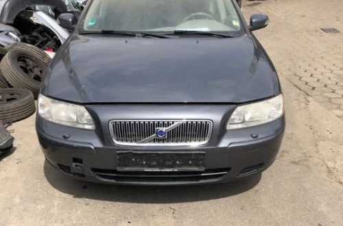 VOLVO V70 LIFT 2.4 D5 SILNIK GOŁY SŁUPEK 185KM 144TYS