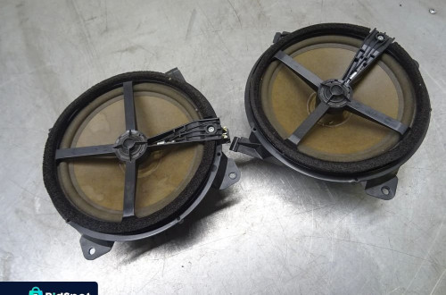 VOLVO S60 LIFT 2.4B GŁOŚNIK LEWY PRAWY TYŁ