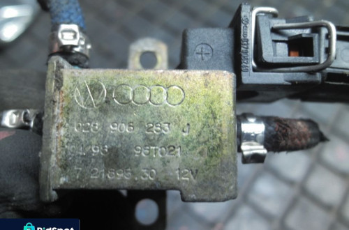 ZAWÓR PODCIŚNIENIA EGR 72189555 028906283A/J/F Audi VW SEAT SKODA