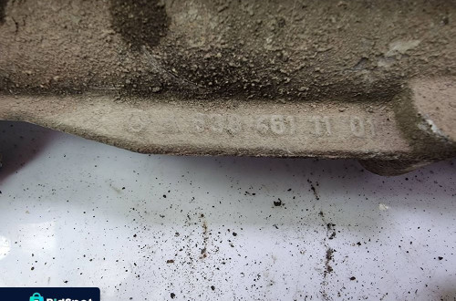 MAGLOWNICA MERCEDES VITO W638 6384611101