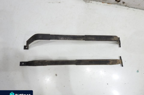 UCHWYT MOCOWANIE ZBIORNIKA PALIWA HYUNDAI i30 I