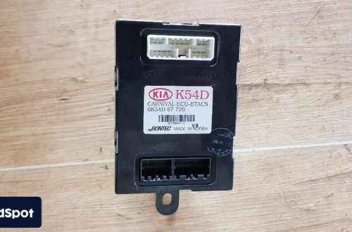 KIA CARNIVAL MODUŁ ECU OK54D67720