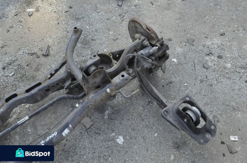 VOLKSWAGEN GOLF VII ZAWIESZENIE BELKA TYŁ