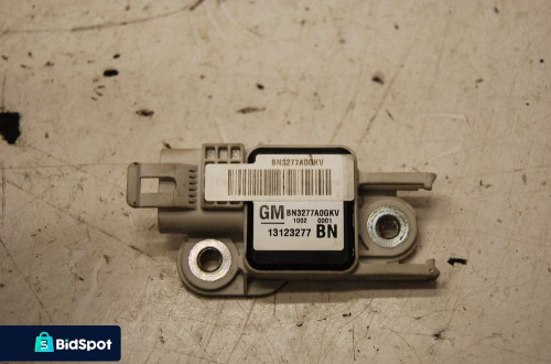 CZUJNIK UDERZENIOWY SENSOR 13123277/ 13123276BM OPEL VECTRA C SIGNUM