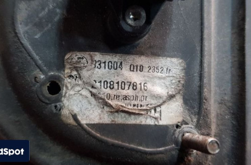 MERCEDES W210 LIFT LUSTERKO PRAWE 2108107816