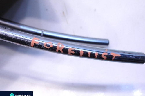 ZAGŁÓWEK ŚRODKOWY TYŁ SUBARU FORESTER III