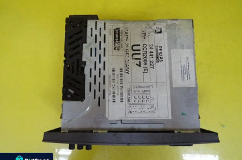 RADIO KASETOWE CCR 2006 OPEL VECTRA C 24441227 / 330886636 NR180