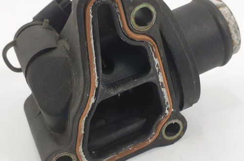 OBUDOWA TERMOSTATU MERCEDES W168 1.4 A1662030275