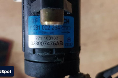 AUDI VW POTENCJOMETR GAZU 028907475AB