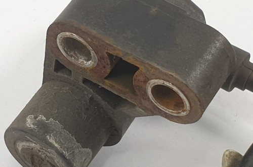CZUJNIK ABS LEWY PRZÓD MERCEDES W168 A1685400017