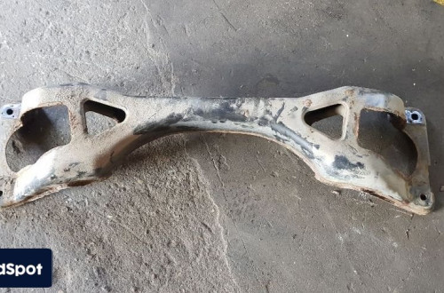 AUDI Q7 VW TOUAREG 7L 3.0 TDI BELKA  TYŁ 7L0512369B