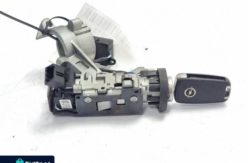 STACYJKA OPEL ASTRA J 23276089