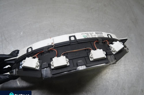 VOLVO S60 LIFT 2.4B LICZNIK ZEGARY 30746100