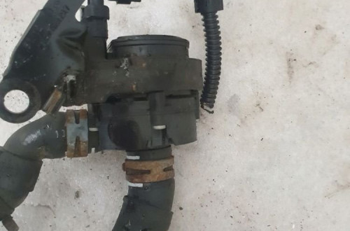 GD VW GOLF VII POMPA WODY Z PRZEWODAMI 5G0965567