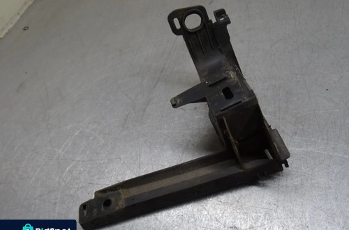 SAAB 93 II KOMBI 1.9TID ŚLIZG ZDERZAKA TYŁ TYLNY