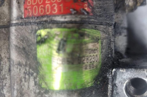 SPRĘŻARKA KLIMATYZACJI AUDI A4 B5 8D0260805