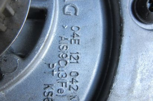 VW Golf VII 1.4 TSI 150KM POMPA WODY 04E121600AL