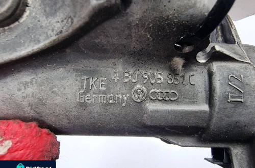 STACYJKA AUDI A6 C5 4B0905851C