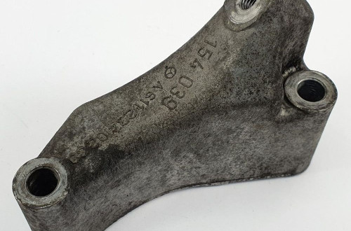 ŁAPA MOCOWANIE SPRĘŻARKI MERCEDES W209 A6112340239