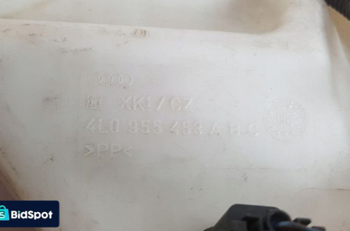 ZBIORNICZEK SPRYSKIWACZY AUDI Q7 4L0955453A