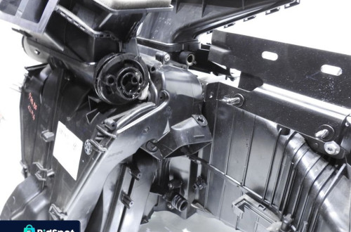 NAGRZEWNICA VW PASSAT B6 3C1820003D