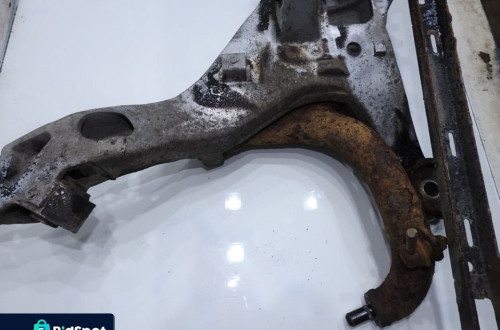 BELKA WÓZEK SANKI TYŁ VOLVO V70 II 2.5 TDI