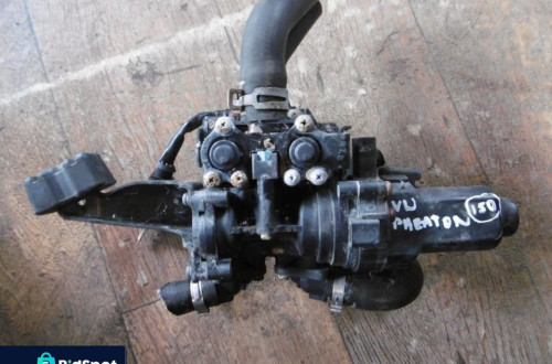 VW PHAETON 5.0TDI POMPA WODY