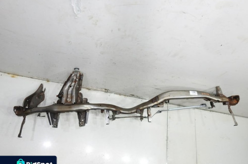 BELKA STELAŻ KONSOLI VW TOUAREG I 7L0857010