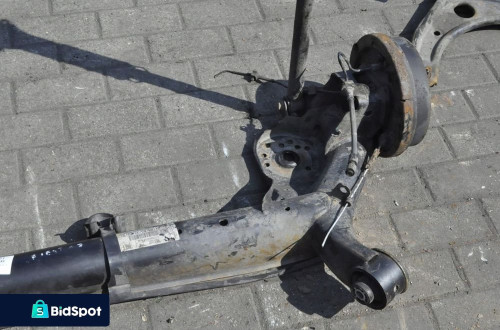 FORD FIESTA MK8 3D 5D ZAWIESZENIE BELKA TYŁ BĘBNY