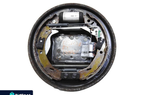 SZCZĘKI TARCZA KOTWICZNA PRAWY TYŁ FORD FIESTA MK7