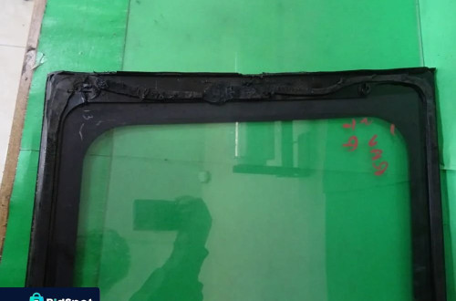 SZYBA KAROSERYJNA PRAWY TYŁ TOYOTA RAV4 RAV-4 NR348
