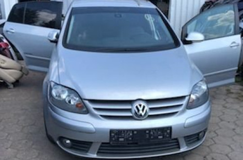 VW GOLF V PLUS 1.9 BLS 105KM GAŁKA MIESZEK