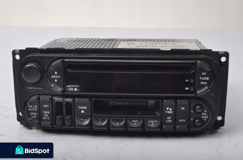 CHRYSLER GRAND VOYAGER IV RADIO CD P04858543AG