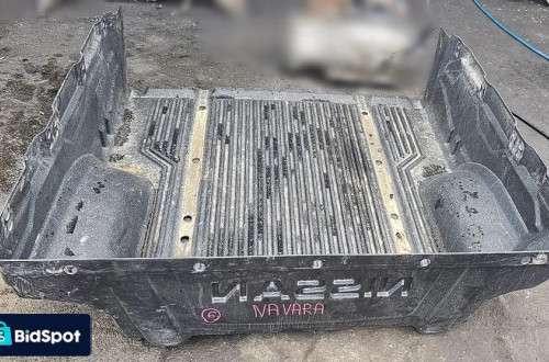 NISSAN NAVARA III D40 15r   ZABUDOWA WYKŁADZINA PAKI KUWETA