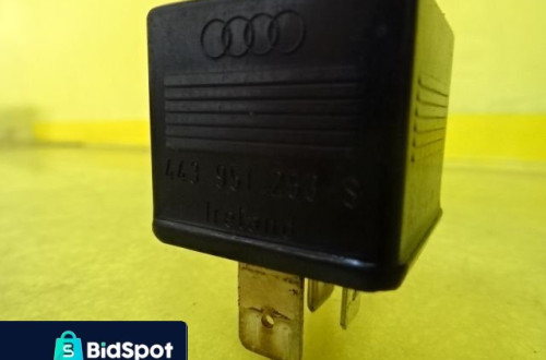 PRZEKAŹNIK 217 AUDI 443951253S / 899556 NR92