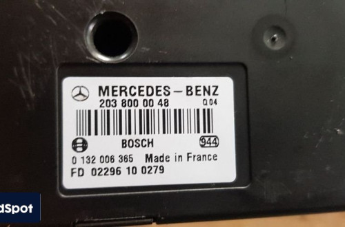 MERCEDES  W210  C KLASA W203 POMPKA CENTRALNEGO ZAMKA 2038000048